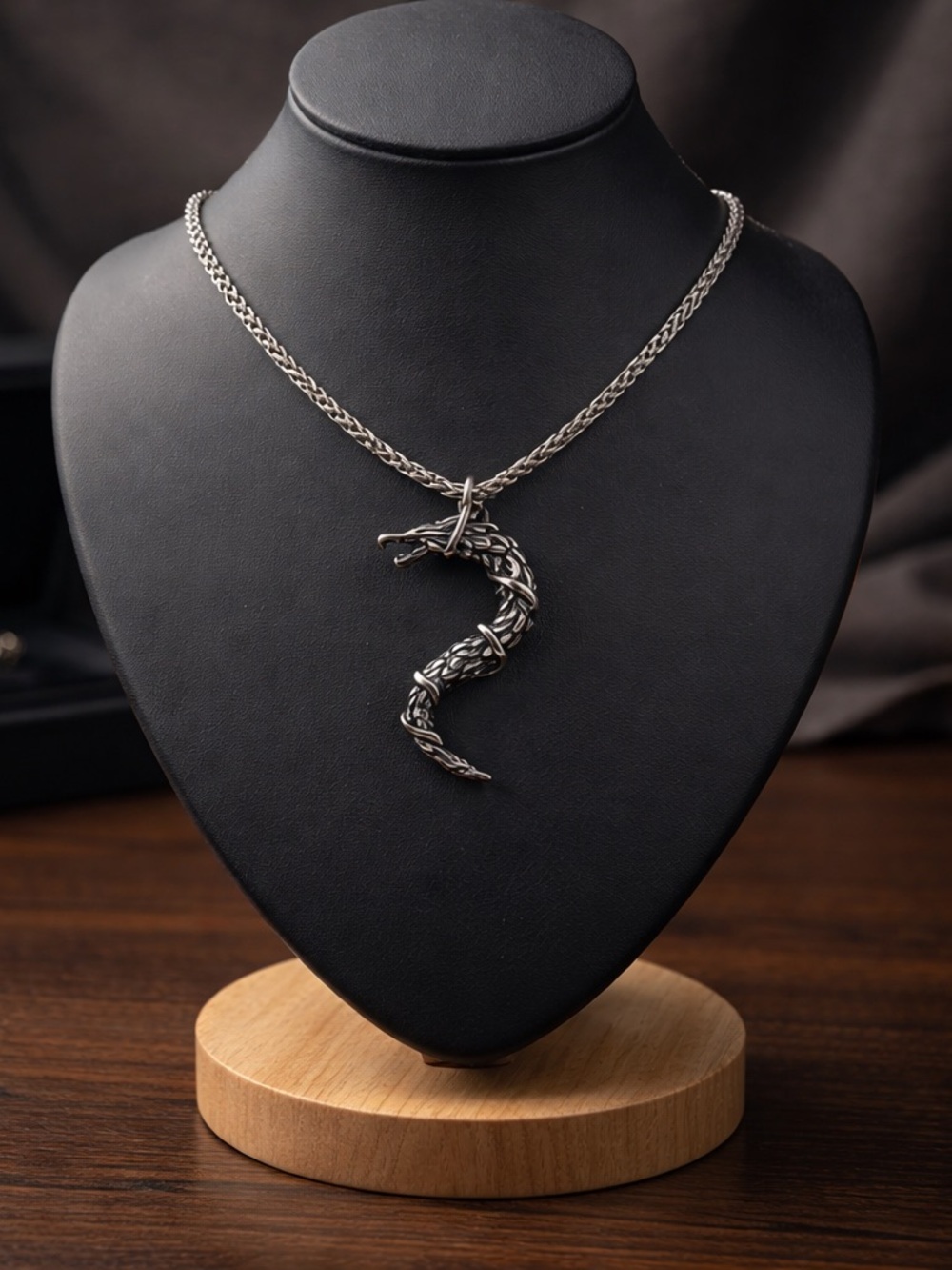 Men’s Dragon Pendant Necklace
